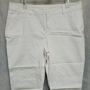 Chaps White Capri Pants Size 18W
